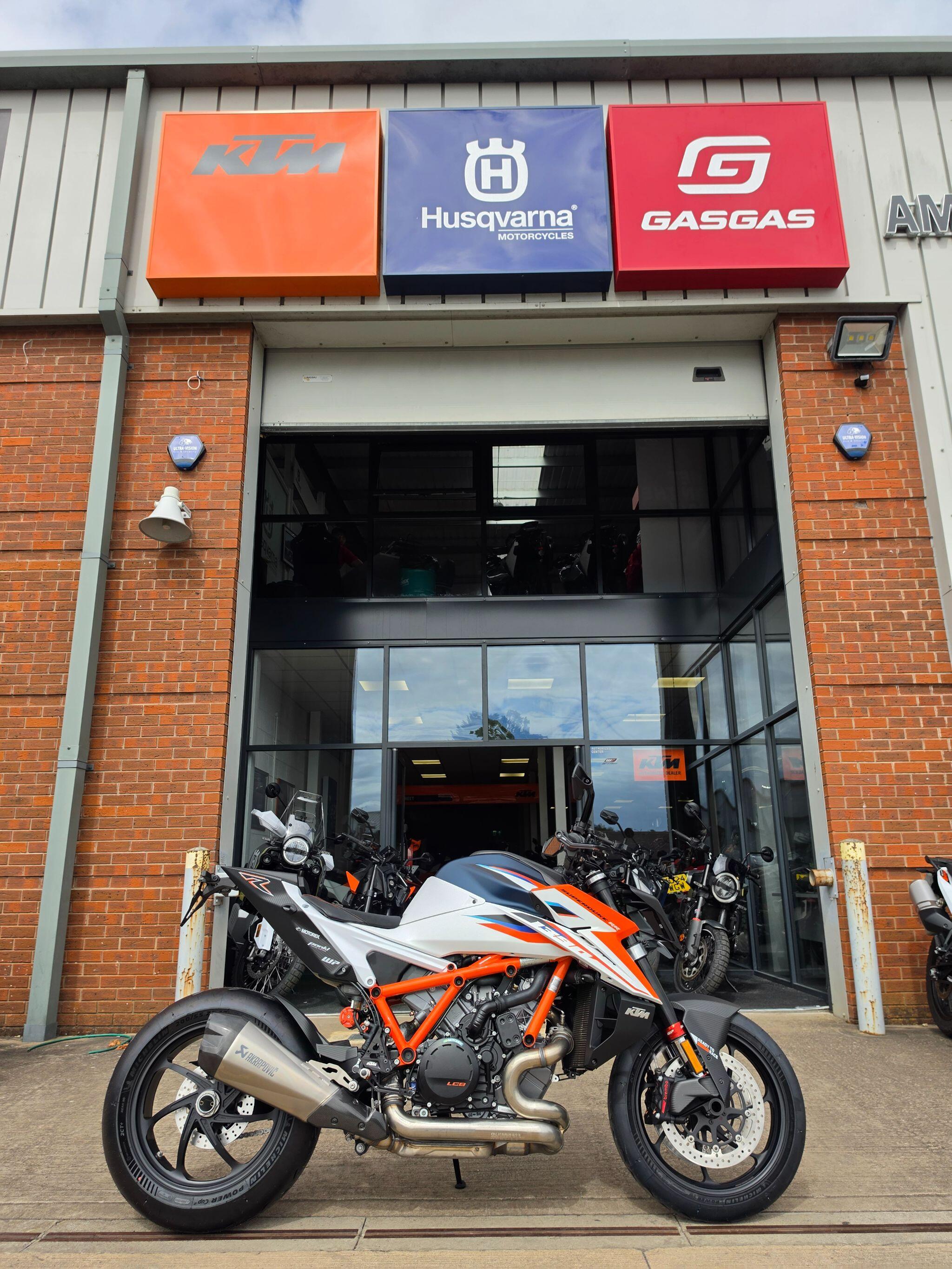 New KTM 1390 Super Duke R