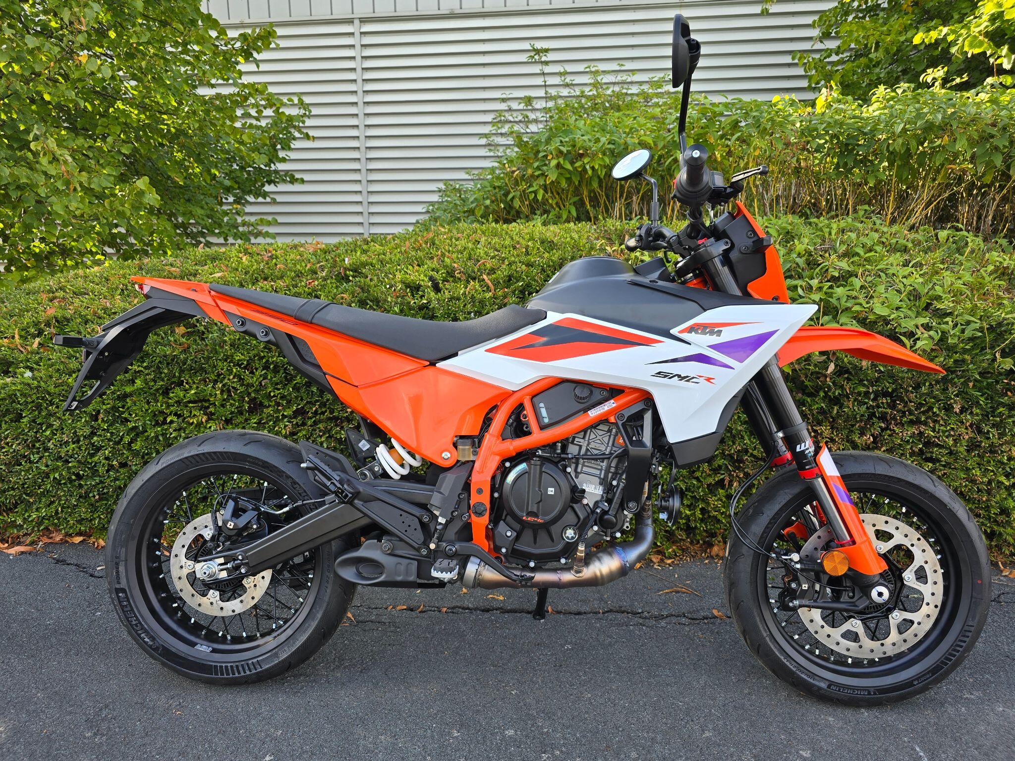New KTM 390 SMC R
