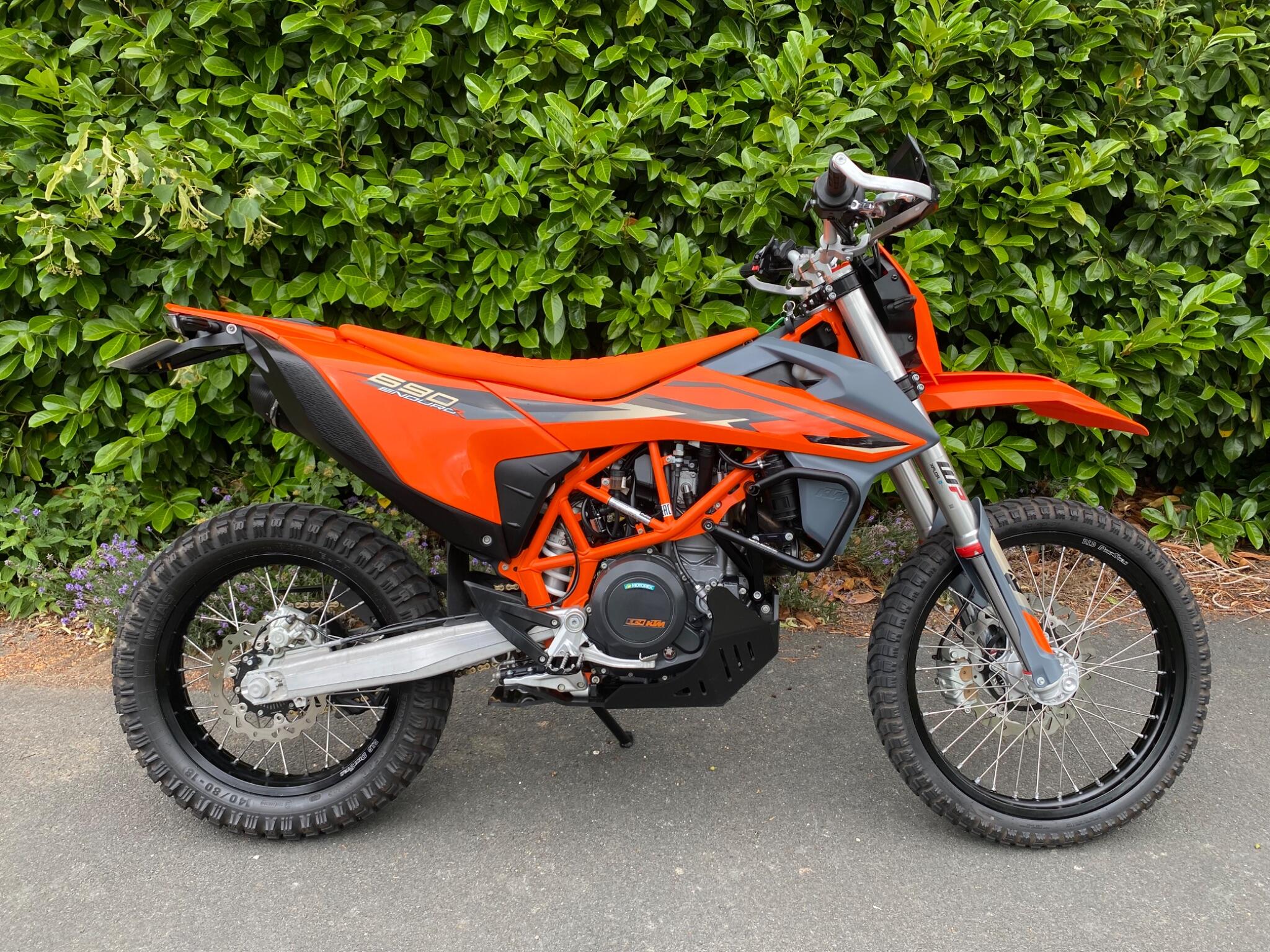 2025 KTM 690 ENDURO R