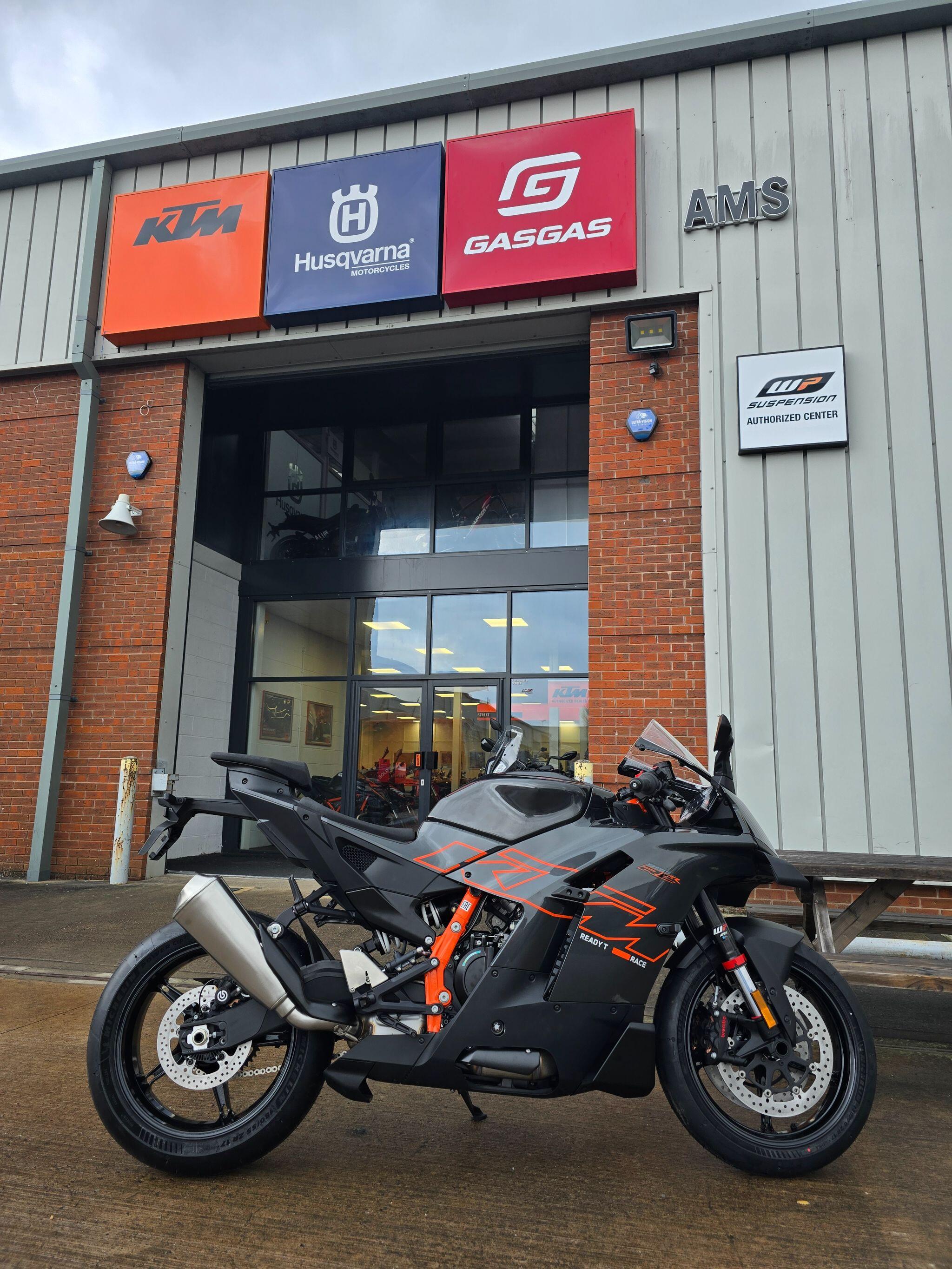 New KTM 990 RC R